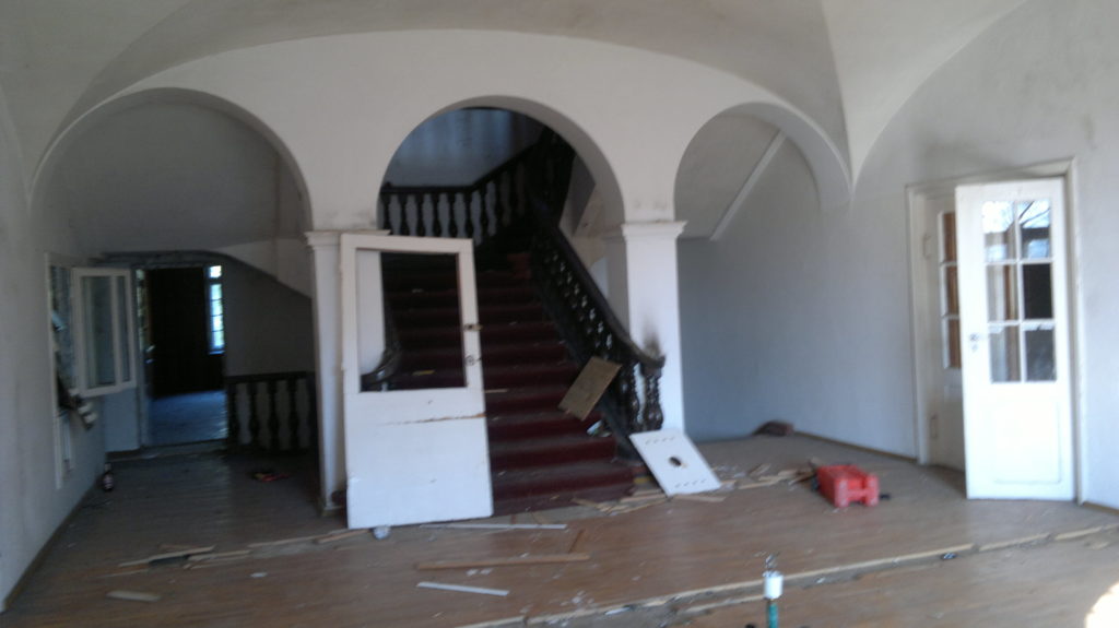 Pałac Komierowo remont